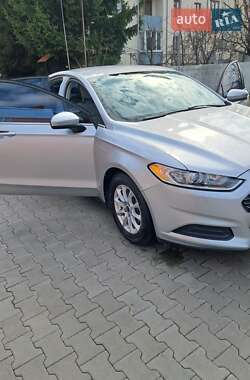 Седан Ford Fusion 2014 в 