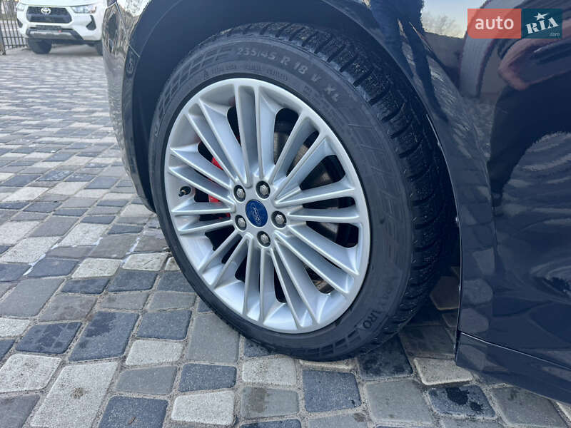 Седан Ford Fusion 2015 в Києві фото 10 Седан Ford Fusion 2015 в Києві
