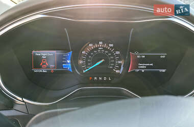 Седан Ford Fusion 2016 в 