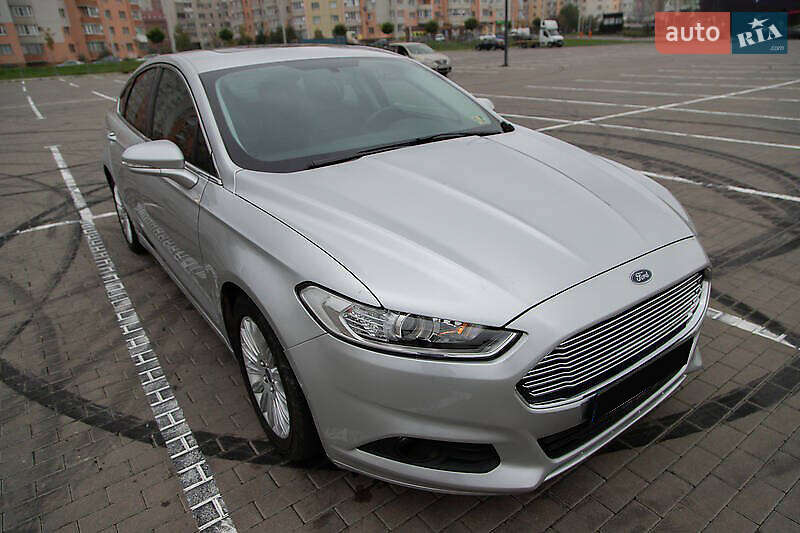Седан Ford Fusion 2016 в Киеве