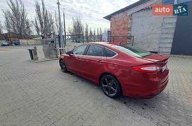 Седан Ford Fusion 2016 в 