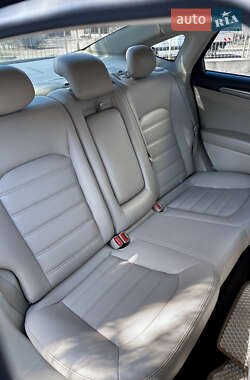 Седан Ford Fusion 2013 в 