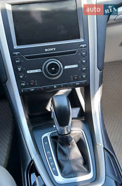 Седан Ford Fusion 2013 в 