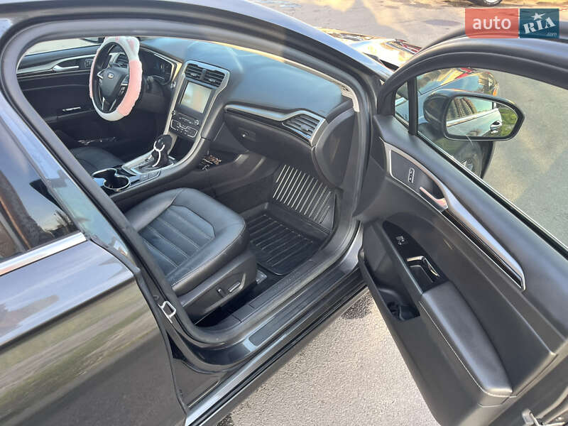 Седан Ford Fusion 2015 в Киеве