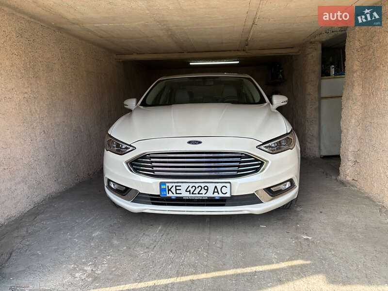 Седан Ford Fusion 2016 в Тернівці