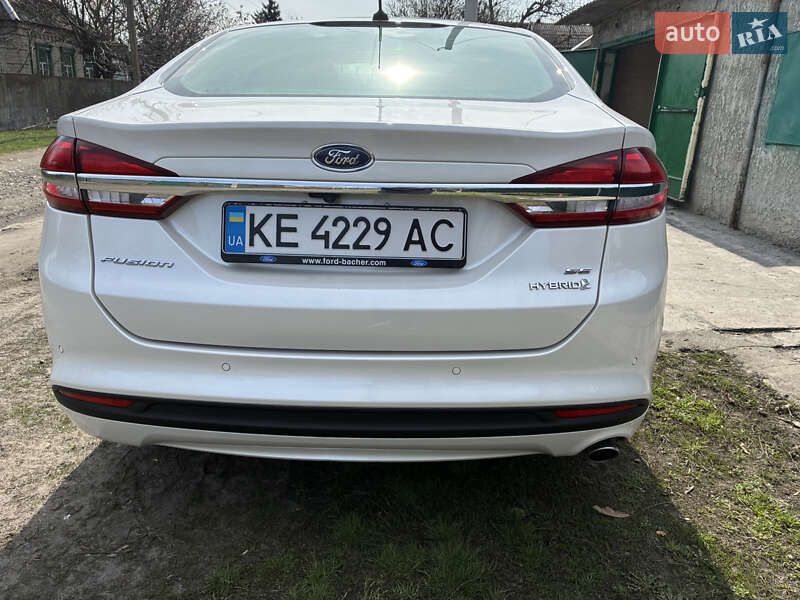 Седан Ford Fusion 2016 в Тернівці