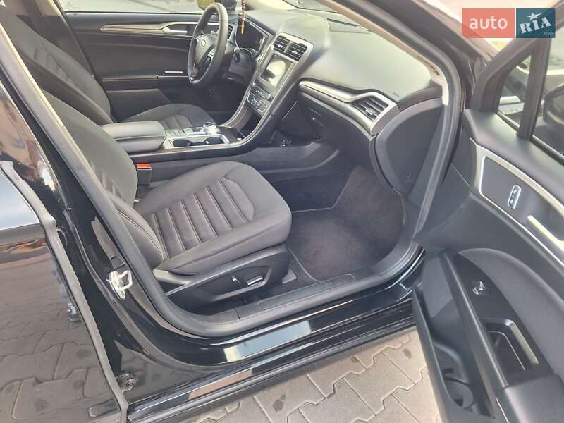 Седан Ford Fusion 2017 в Києві