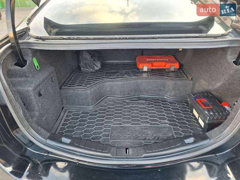 Седан Ford Fusion 2017 в Києві