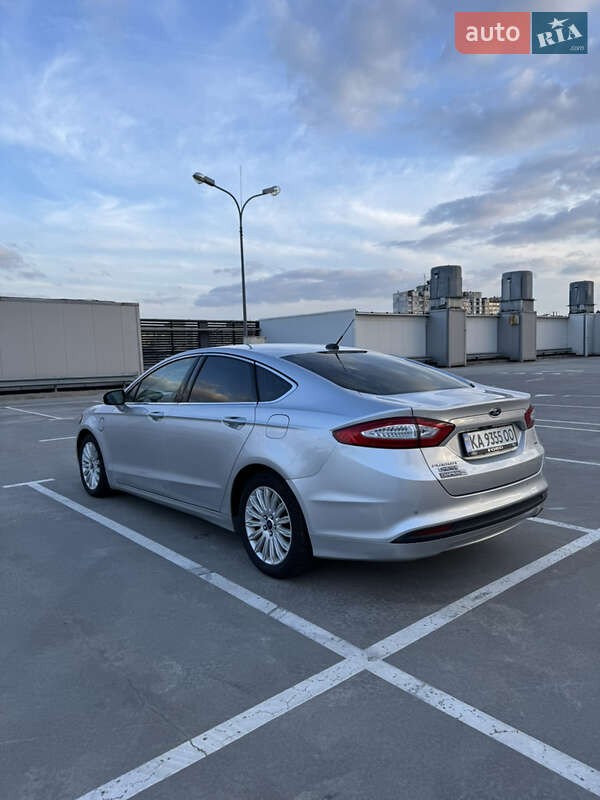 Седан Ford Fusion 2016 в Киеве