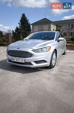 Седан Ford Fusion 2016 в Ізяславі