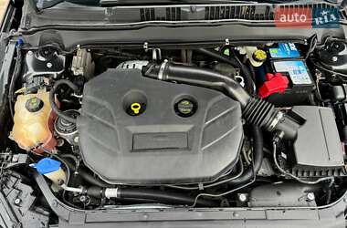Седан Ford Fusion 2014 в 