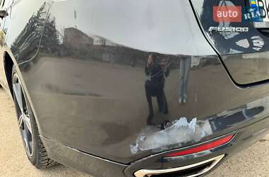 Седан Ford Fusion 2014 в 