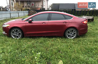 Седан Ford Fusion 2016 в 