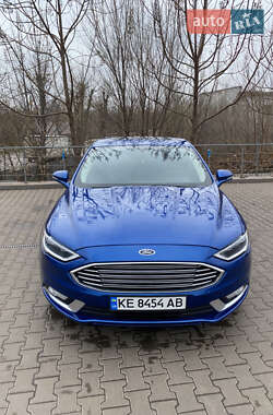 Седан Ford Fusion 2016 в 