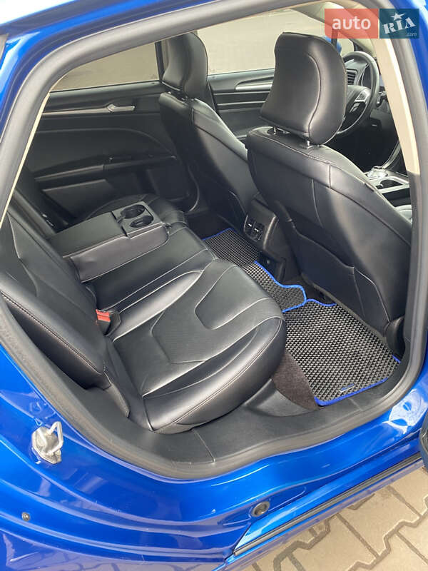 Седан Ford Fusion 2016 в Кривом Роге