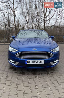 Седан Ford Fusion 2016 в 