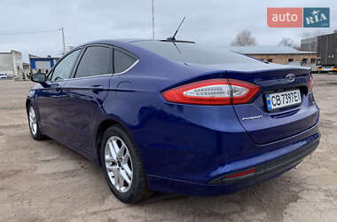 Седан Ford Fusion 2013 в 