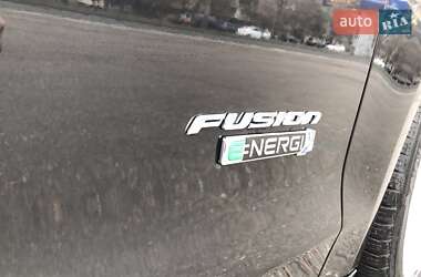 Седан Ford Fusion 2013 в 