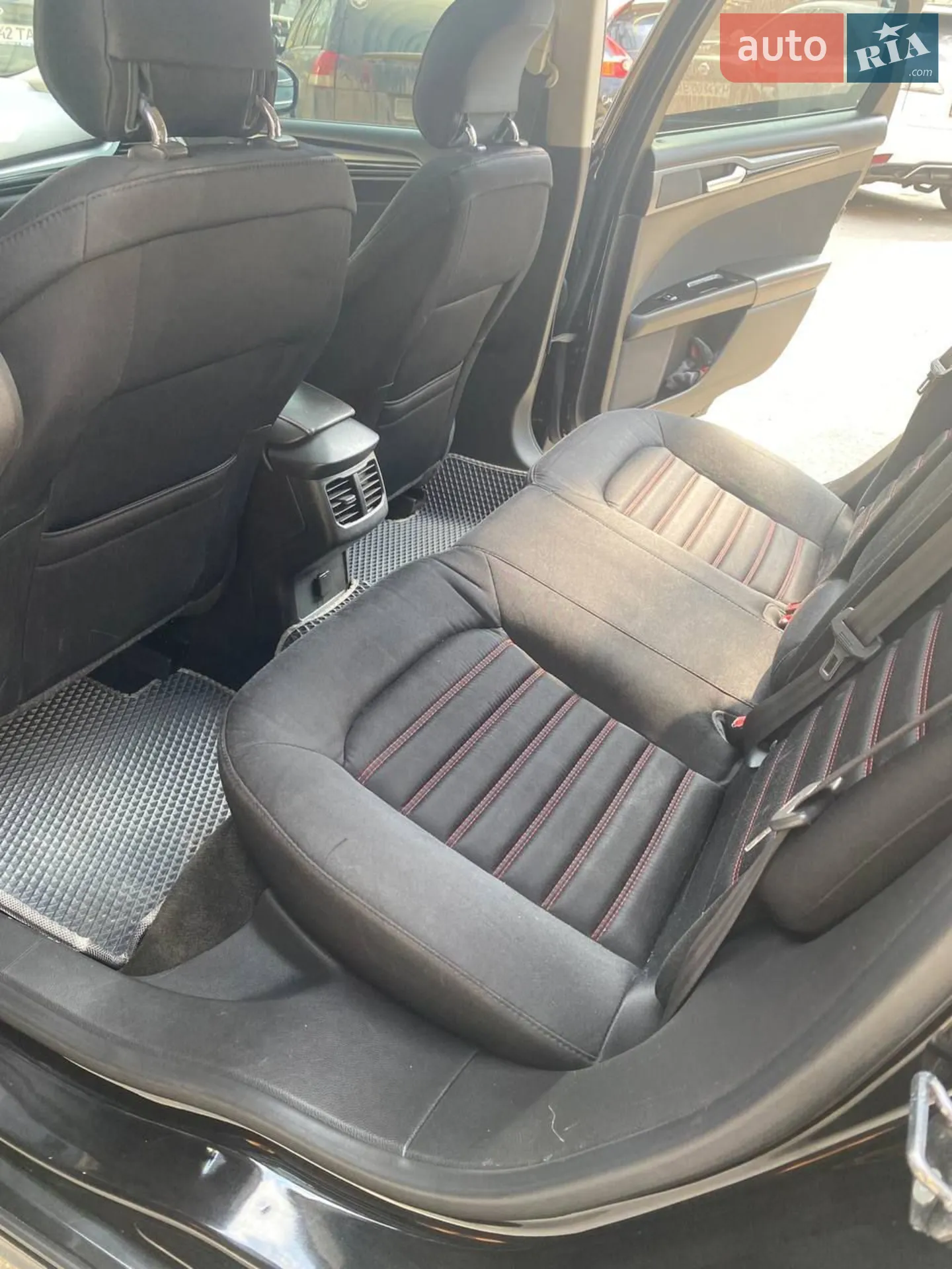 2012 Ford Fusion - мініатюра 11