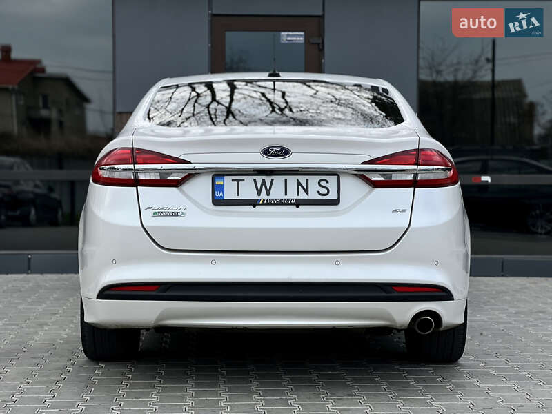 Седан Ford Fusion 2017 в Одесі