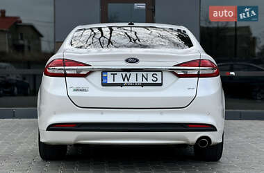 Седан Ford Fusion 2017 в 