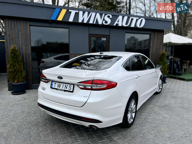 Седан Ford Fusion 2017 в Одесі