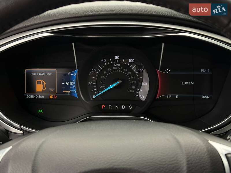 Седан Ford Fusion 2015 в Ровно