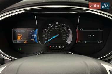 Седан Ford Fusion 2015 в 