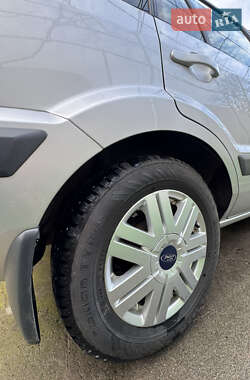 Хетчбек Ford Fusion 2008 в 