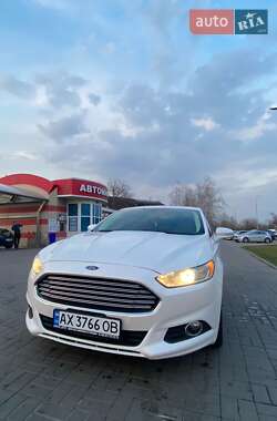 Седан Ford Fusion 2014 в 
