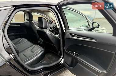 Седан Ford Fusion 2020 в 