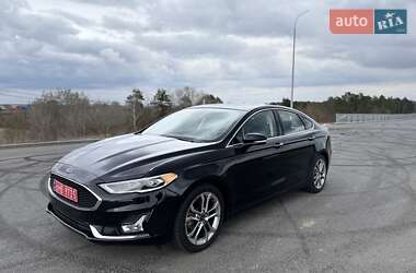 Седан Ford Fusion 2020 в 