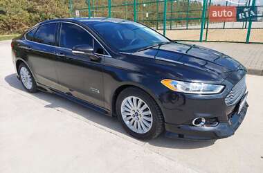 Седан Ford Fusion 2013 в 