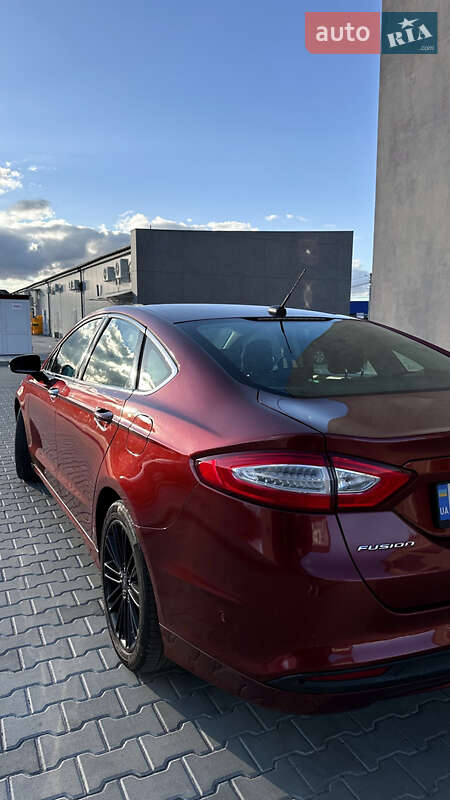 Седан Ford Fusion 2013 в Калуші