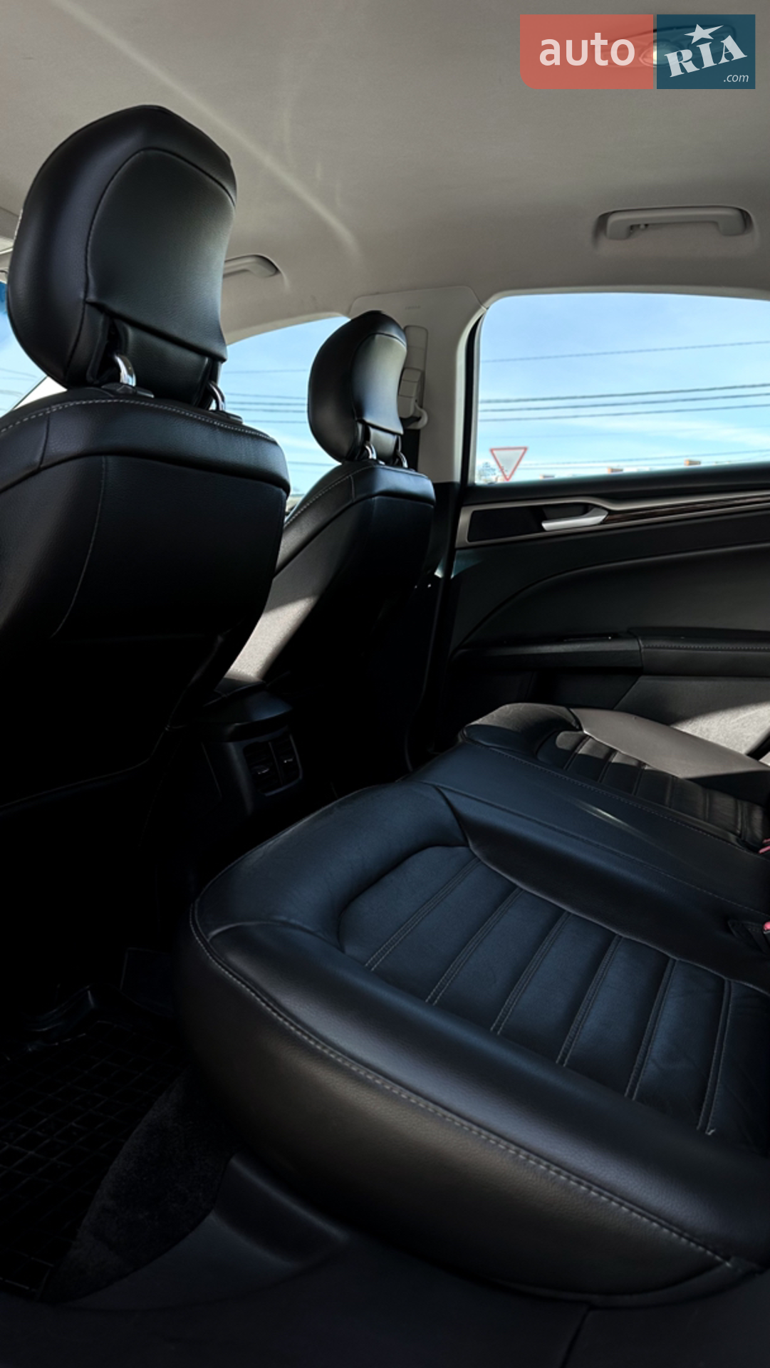 2013 Ford Fusion - мініатюра 17