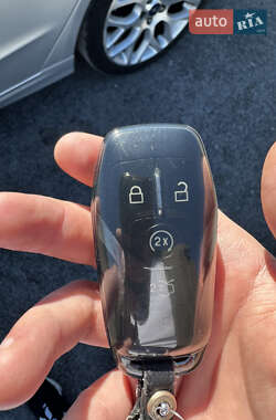 Седан Ford Fusion 2014 в 