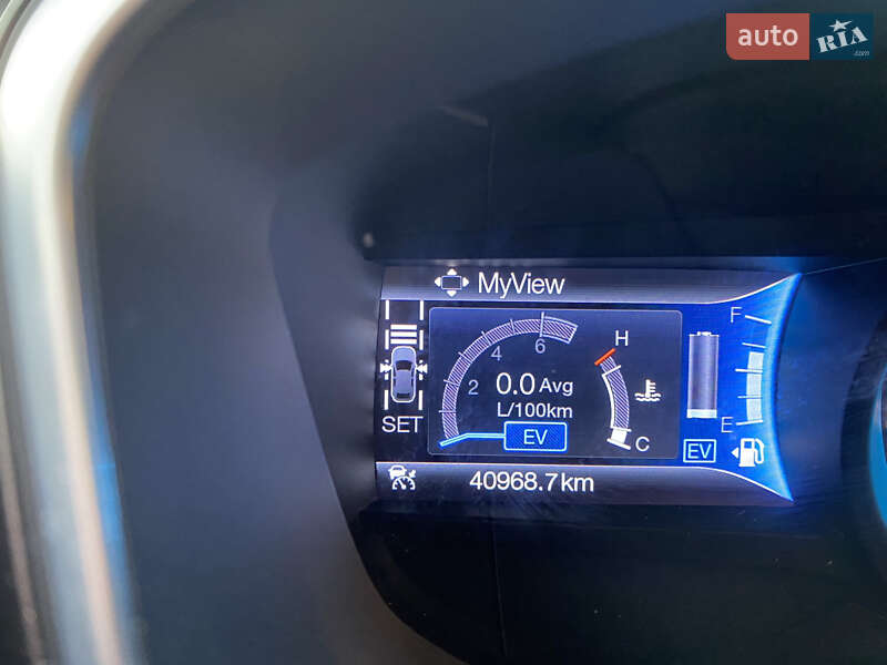 Седан Ford Fusion 2019 в Киеве фото 37 Седан Ford Fusion 2019 в Киеве