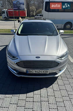 Седан Ford Fusion 2017 в 