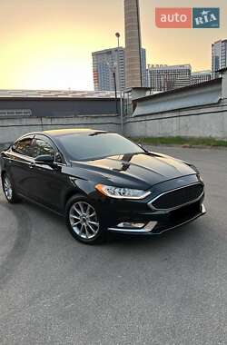 Седан Ford Fusion 2016 в 