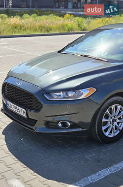 Седан Ford Fusion 2014 в 