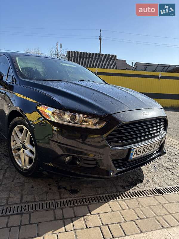 Седан Ford Fusion 2014 в Гайвороне