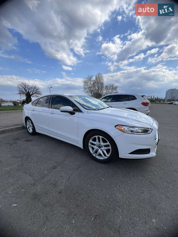 Седан Ford Fusion 2015 в Черкассах