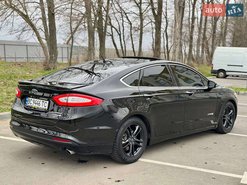 Седан Ford Fusion 2015 в Киеве