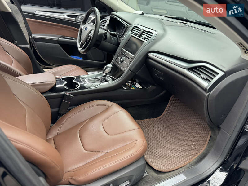 Седан Ford Fusion 2015 в Киеве