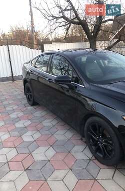 Седан Ford Fusion 2018 в 