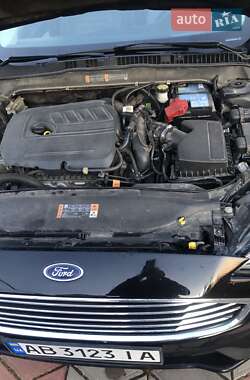 Седан Ford Fusion 2018 в 