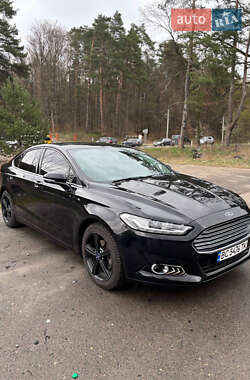 Седан Ford Fusion 2016 в 