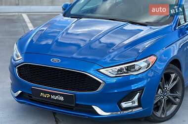 Седан Ford Fusion 2020 в 