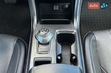 Седан Ford Fusion 2020 в 