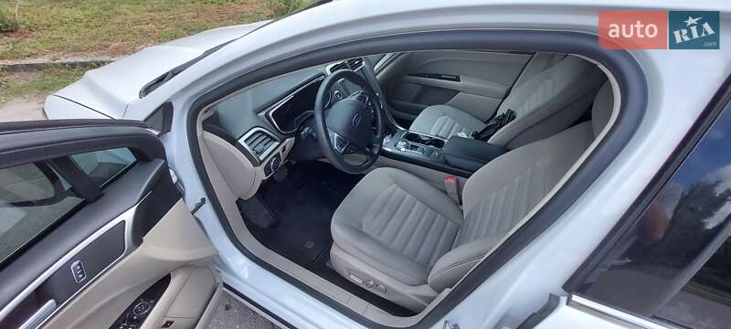 Седан Ford Fusion 2017 в Кременчуге